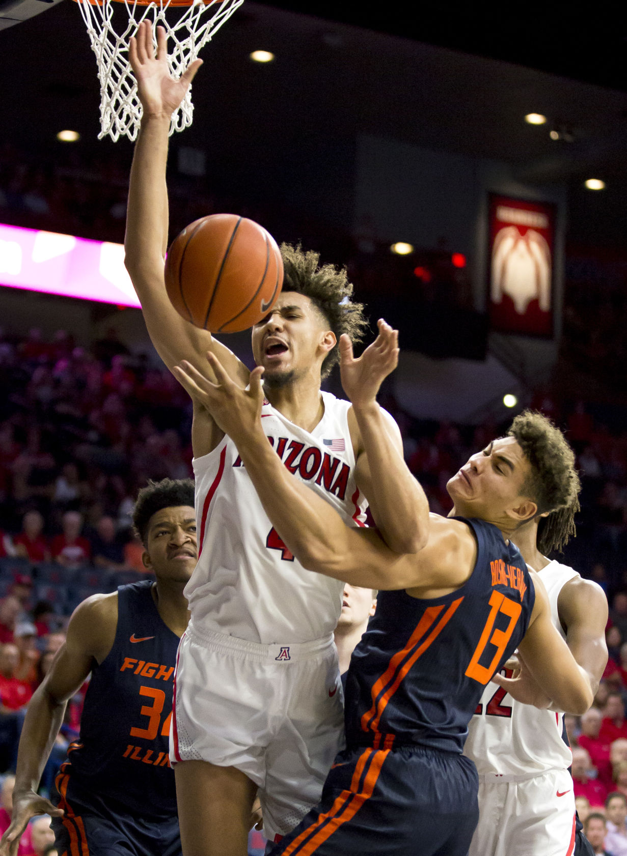 Arizona Wildcats vs Illinois Men's Basketball
